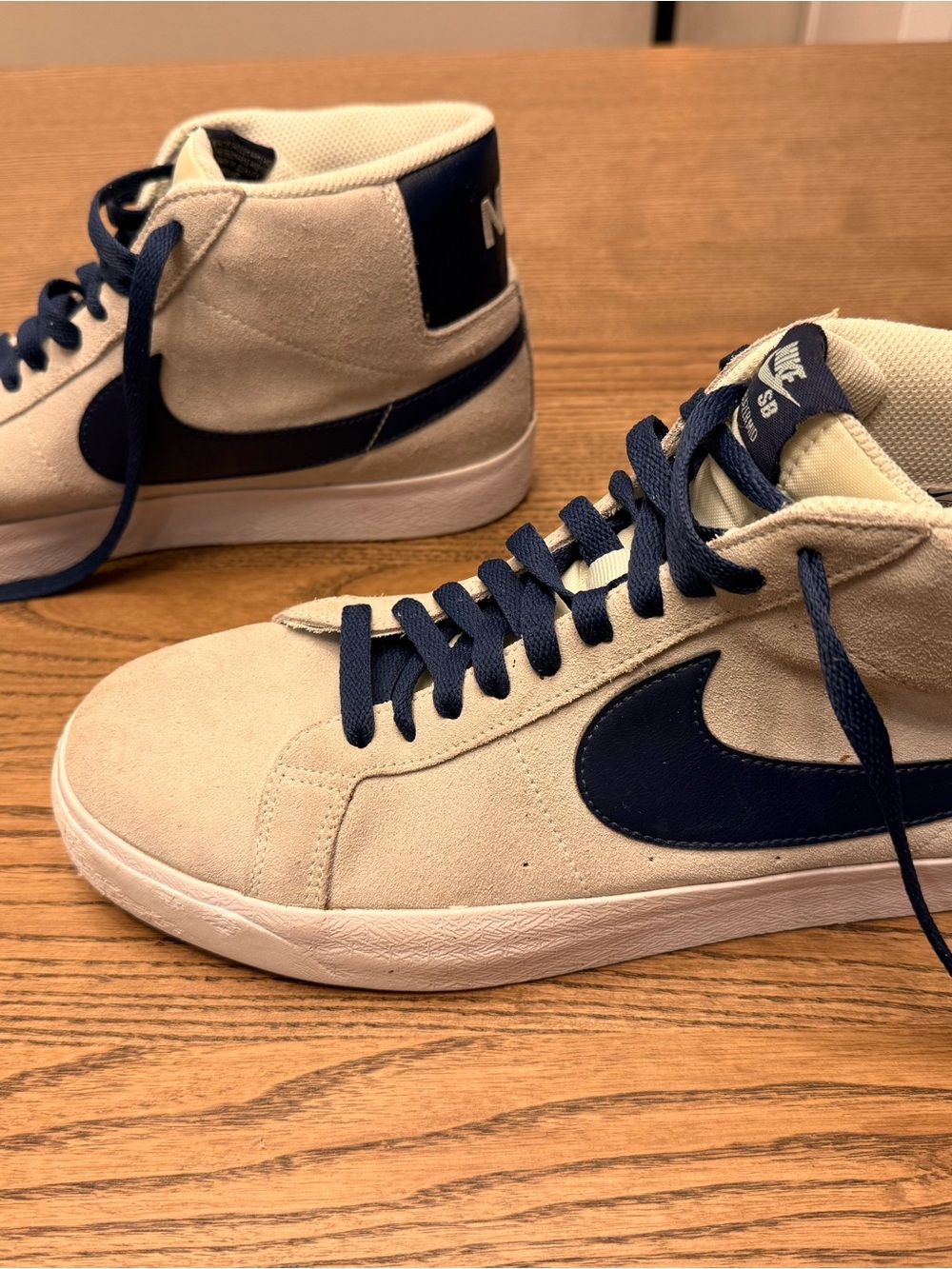 Nike Men’s Blazers Mid-Top Suede Sneakers in Pistachio and Navy - Size 10